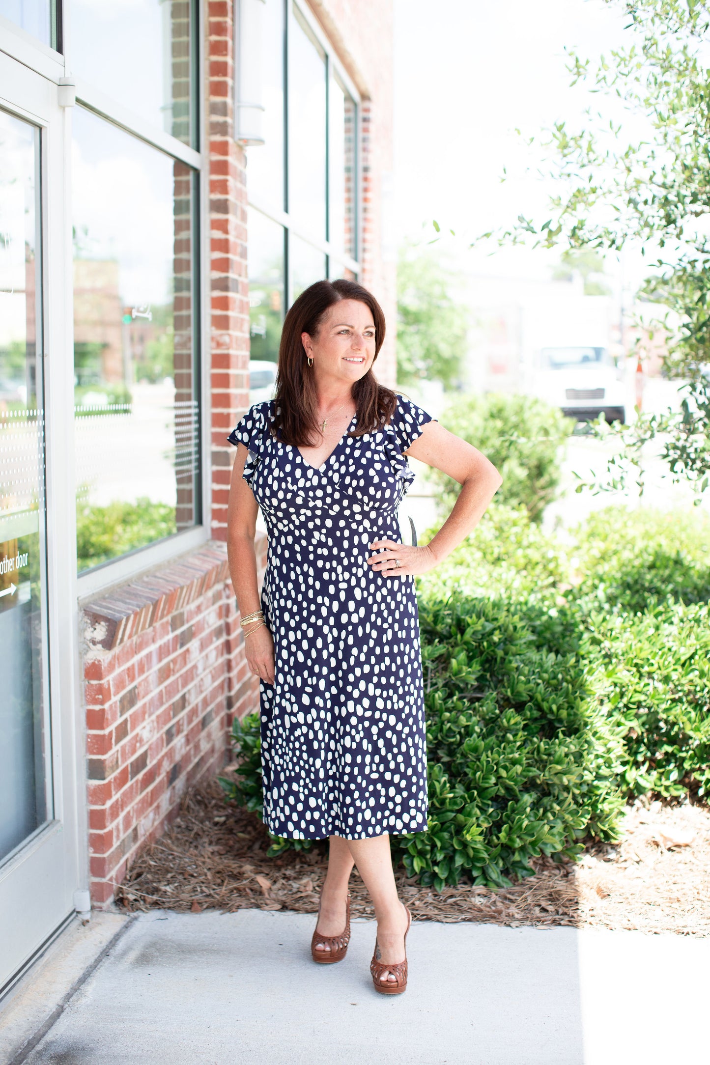 Navy/Soft White Midi Dress