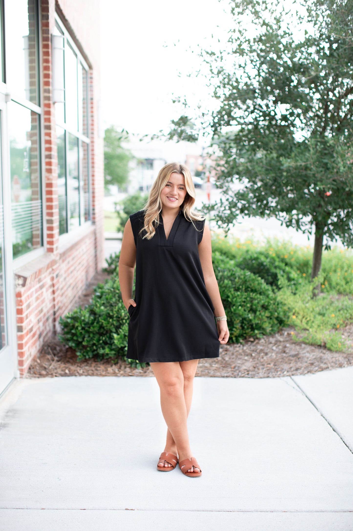 Sleeveless Dress-Black